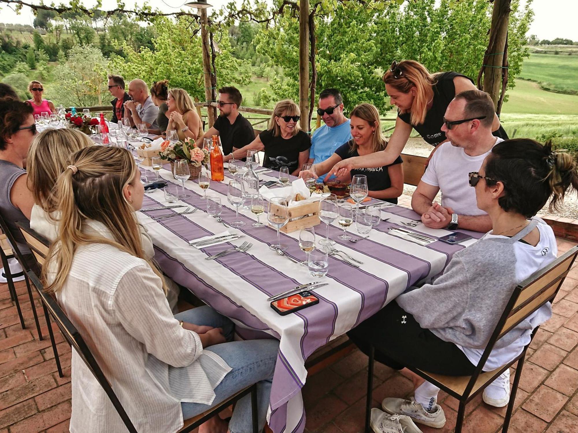 Agriturismo Fattoria Santa Vittoria Pozzo  Экстерьер фото